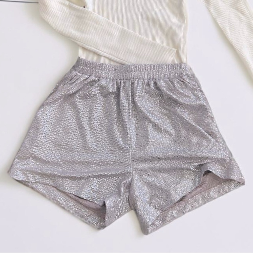 💕High Waisted Shorts💕